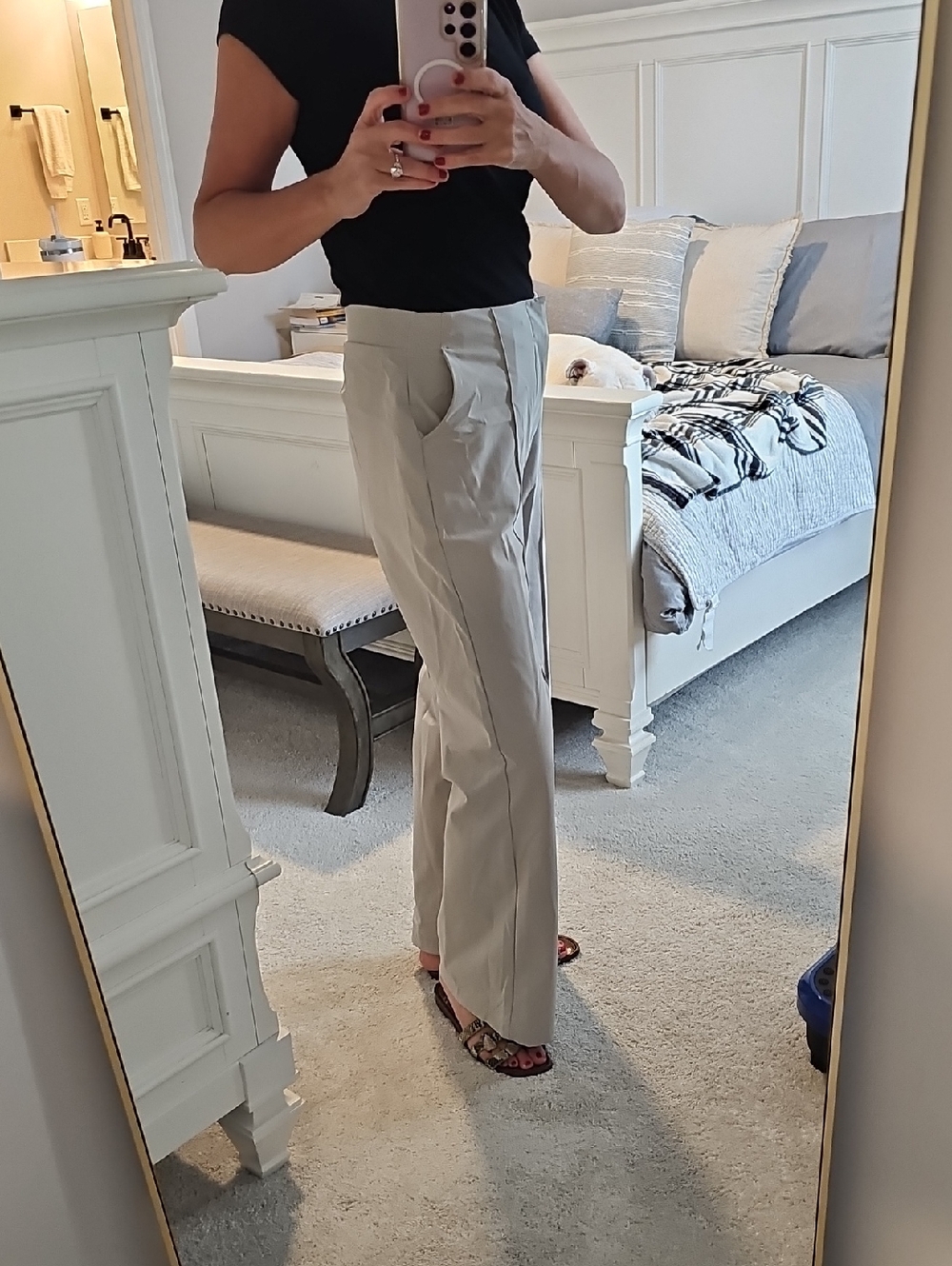 Vuori Meta Wide Pants in Light Tan - Picture 2 of 6